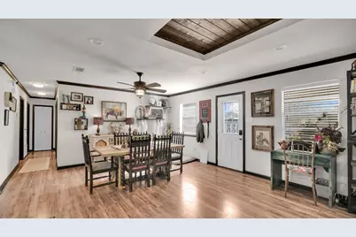 506 E Barton Street, Granbury, TX 76048 - Photo 8