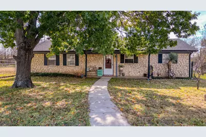 506 E Barton Street, Granbury, TX 76048 - Photo 4