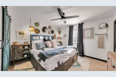 506 E Barton Street, Granbury, TX 76048 - Photo 22