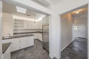 2412 Kenley St, Fort Worth, TX 76107 - Photo 16