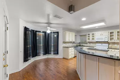 1418 Holley Creek Lane, Mansfield, TX 76063 - Photo 8