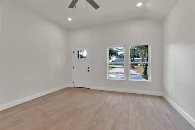 815 SW 28th Street, Mineral Wells, TX 76067 - Photo 10