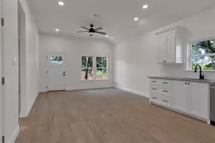 815 SW 28th St, Mineral Wells, TX 76067 - Photo 20