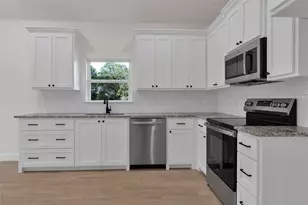 815 SW 28th St, Mineral Wells, TX 76067 - Photo 18