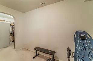 2335 Shackleford Tr, Grand Prairie, TX 75052 - Photo 40