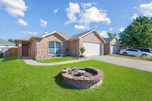 232 Memory Dr, Fort Worth, TX 76108 - Photo 2