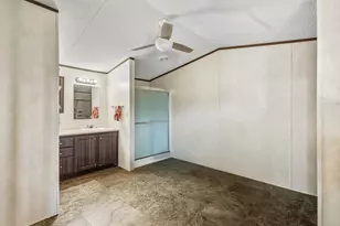 904 Co Rd 3341, Paradise, TX 76073 - Photo 38