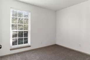 1212 Riverchase Ln, Arlington, TX 76011 - Photo 14