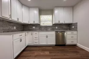 2143 Gilford St, Dallas, TX 75235 - Photo 12