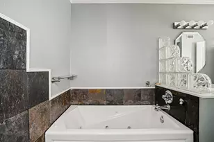 12557 High Meadow Dr, Dallas, TX 75244 - Photo 24