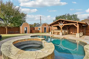 12557 High Meadow Dr, Dallas, TX 75244 - Photo 2