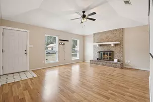 6227 Springwood Dr, Arlington, TX 76001 - Photo 8