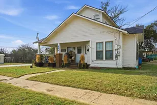 421 S McAmis St, Breckenridge, TX 76424 - Photo 2