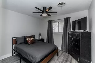 5609 Bonnie Wayne St, Haltom City, TX 76117 - Photo 26