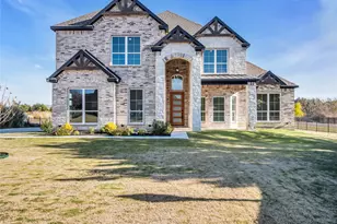 2900 Terrytown Dr, Ennis, TX 75119 - Photo 2