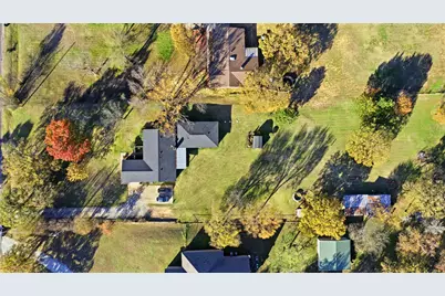 2065 Trailwood Drive W, Burleson, TX 76028 - Photo 24