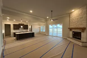 811 Westover Dr, Van Alstyne, TX 75495 - Photo 6