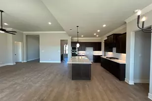 811 Westover Dr, Van Alstyne, TX 75495 - Photo 8