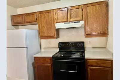 409 Crest Line Drive, Arlington, TX 76012 - Photo 6