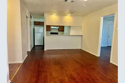 409 Crest Line Drive, Arlington, TX 76012 - Photo 4