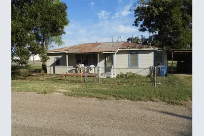 208 Reeves Street, Winters, TX 79567 - Photo 4