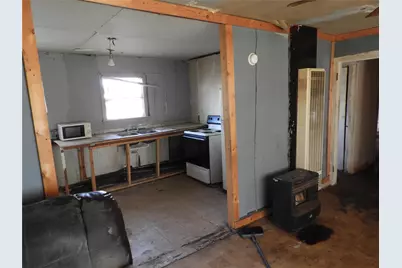 208 Reeves Street, Winters, TX 79567 - Photo 12