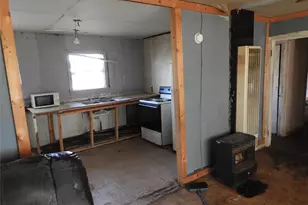 208 Reeves St, Winters, TX 79567 - Photo 12