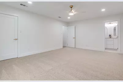 1912 Primrose Lane, Carrollton, TX 75007 - Photo 14