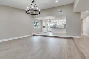 1912 Primrose Ln, Carrollton, TX 75007 - Photo 6