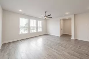 9613 Thorncrown Ln, Fort Worth, TX 76179 - Photo 4