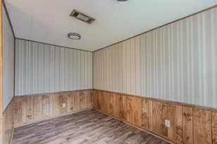 702 Fouts Dr, Irving, TX 75061 - Photo 14