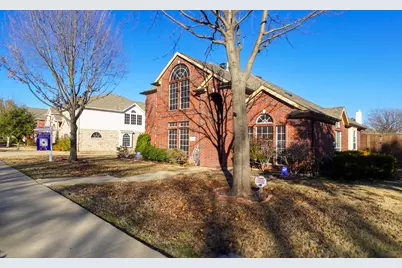 912 Chestnut Court, Murphy, TX 75094 - Photo 2