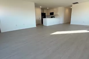 4040 Twinleaf Dr, Crowley, TX 76036 - Photo 4