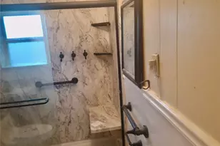 311 Elmo St, Cleburne, TX 76031 - Photo 4