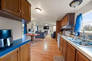 1304 Rs County Road 1530, Point, TX 75472 - Photo 10