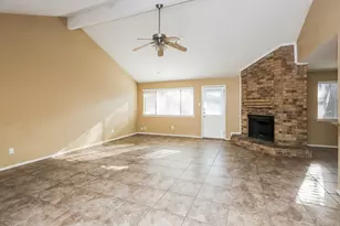 6417 Peggy Dr, Fort Worth, TX 76133 - Photo 2