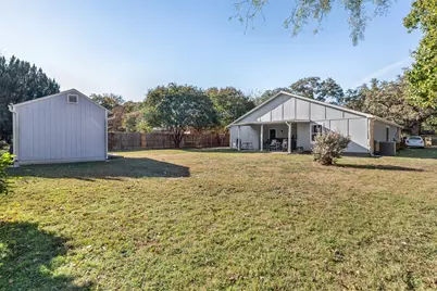 1509 Cheyenne Trail, Granbury, TX 76048 - Photo 32