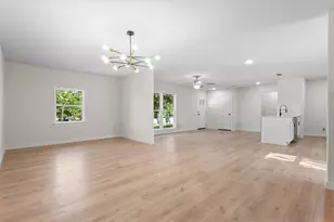 1610 SW 3rd St, Grand Prairie, TX 75051 - Photo 10