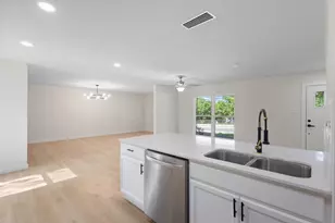 1610 SW 3rd St, Grand Prairie, TX 75051 - Photo 16