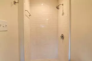 2318 Elmwood Blvd, Dallas, TX 75224 - Photo 10