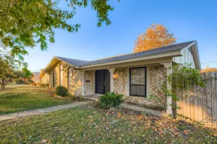 1917 Aspen Ln, Garland, TX 75044 - Photo 2