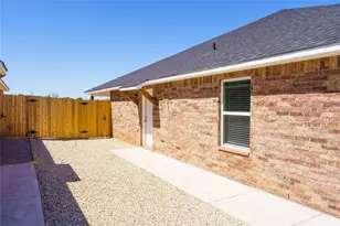 2610 Roman Ln, Abilene, TX 79606 - Photo 4