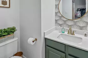 909 Plantation Dr, Lewisville, TX 75067 - Photo 10