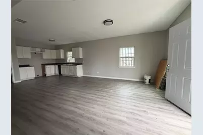 3411 McLean Street, Fort Worth, TX 76103 - Photo 4