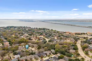 102 Weatherly Cir, Rockwall, TX 75032 - Photo 8