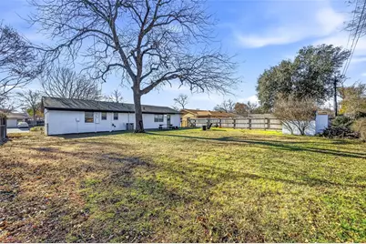 2015 Salem Street, Irving, TX 75061 - Photo 18