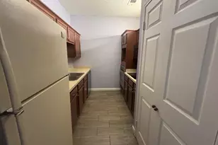 2105 Count Fleet Dr, Arlington, TX 76011 - Photo 12