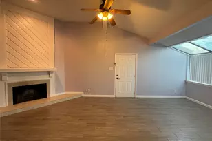 2105 Count Fleet Dr, Arlington, TX 76011 - Photo 30