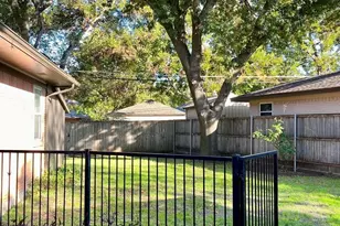 7120 Dalewood Ln, Dallas, TX 75214 - Photo 14