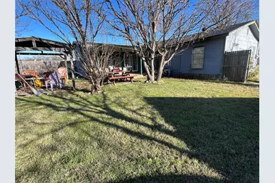 210 Colorado W, Millsap, TX 76066 - Photo 18